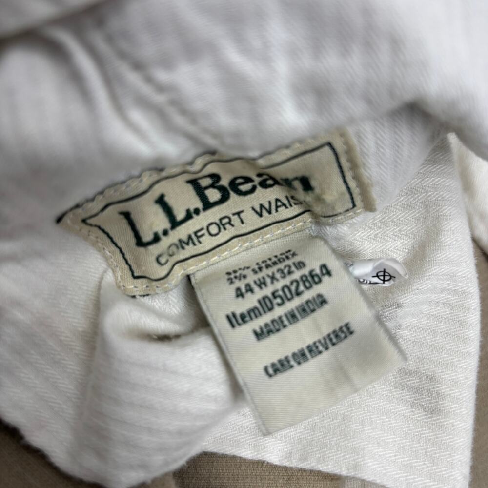L.L Bean Men's 44x31 Comfort Waist Beige Corduroy Pants - Picture 3 of 7